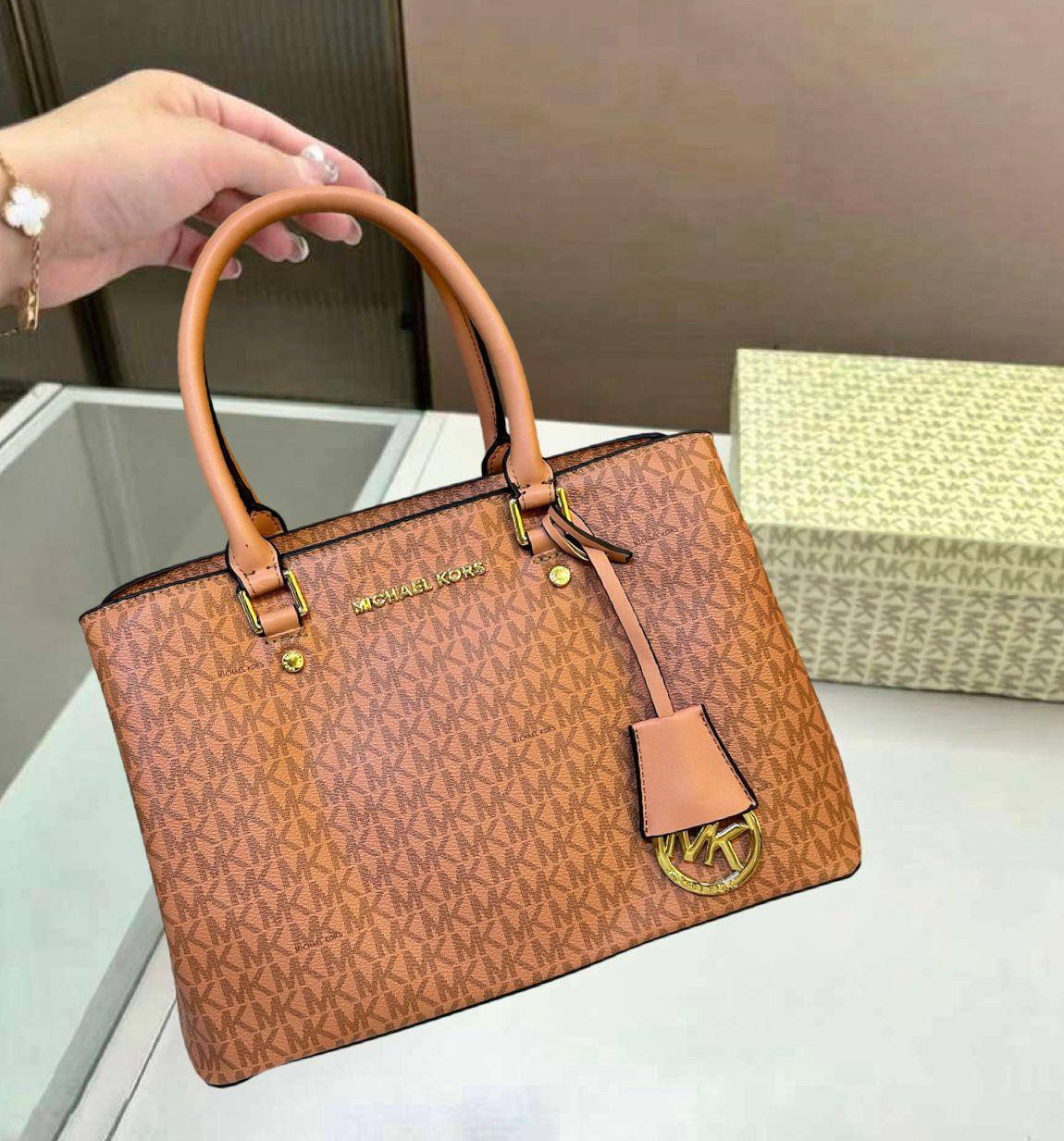 MK 

RESTOCK  

GOOD QUALITY 

110 dhs🇦🇪🇦🇪🇦🇪

Zain17
♥️♥️♥️