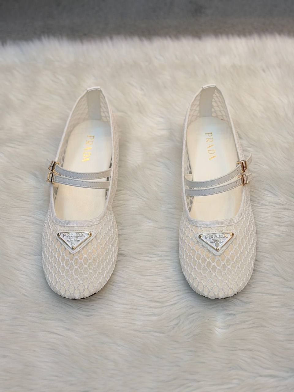 Prada
good Quality 
Size 36-41
115 dhs✅

Zain296
♥️♥️♥️