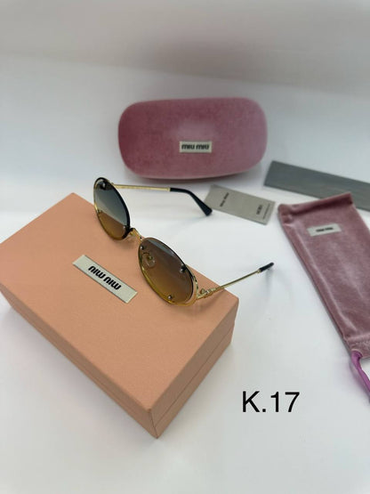 MIU MIU 
Sunglasses 🕶️ 
Copy one 💯
good quality 💯
With original boxes 🗃️ 

55 dhs 


Zain216