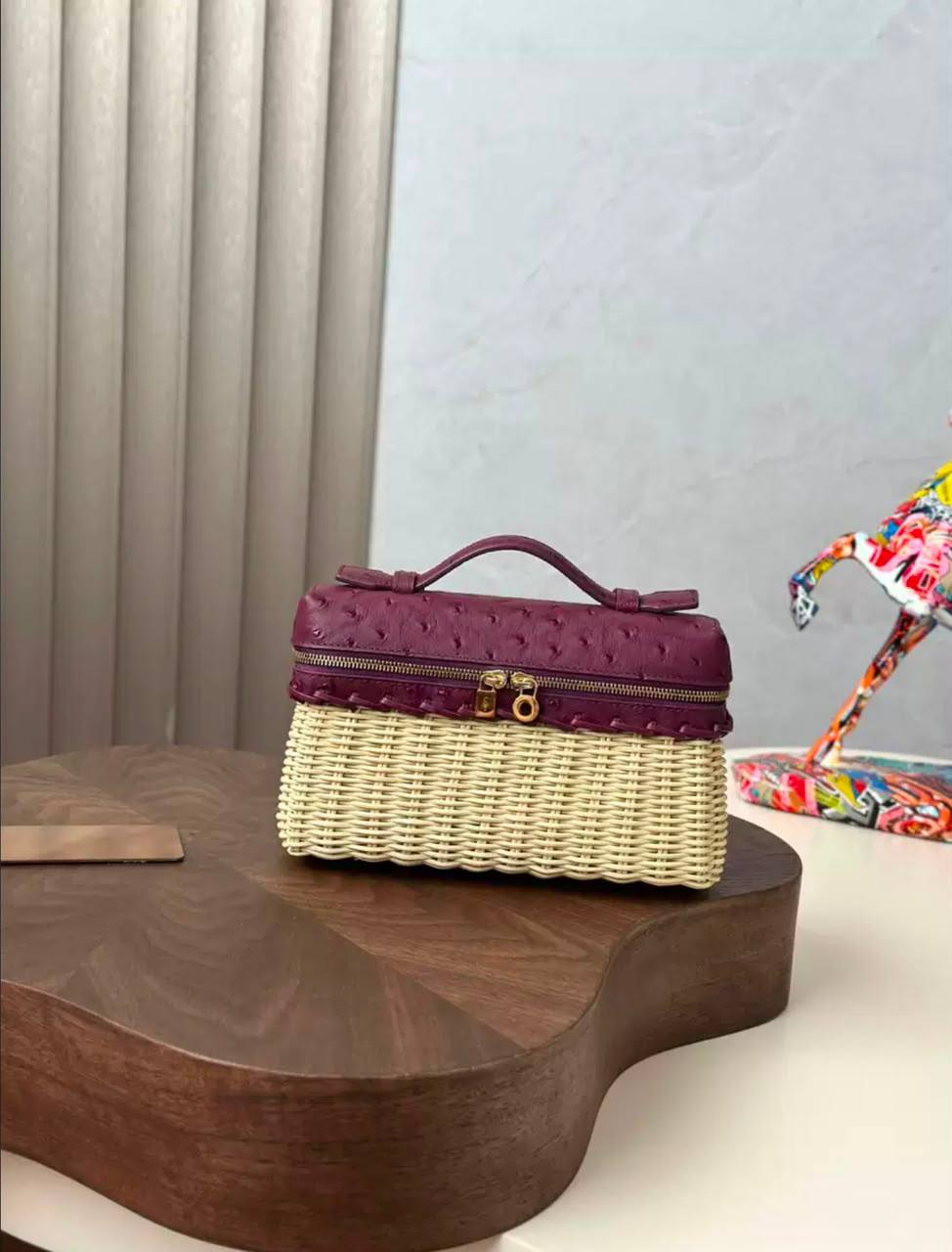 Loro piana

115 dhs🇦🇪🇦🇪

size：22cm

High-quality 
with box

Zain35
♥️♥️♥️