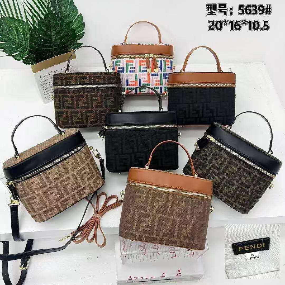 Any Bag
70 dhs✅

Zain232
♥️♥️♥️