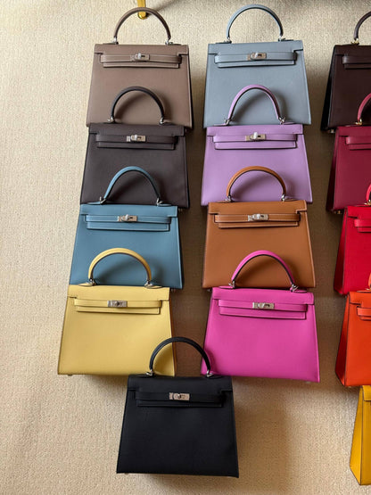 Hermes kelly 25cm💕master quality😍

with box❤️
🎁🎁🎁

380 dhs🪙🌨️

Zain52
♥️♥️♥️