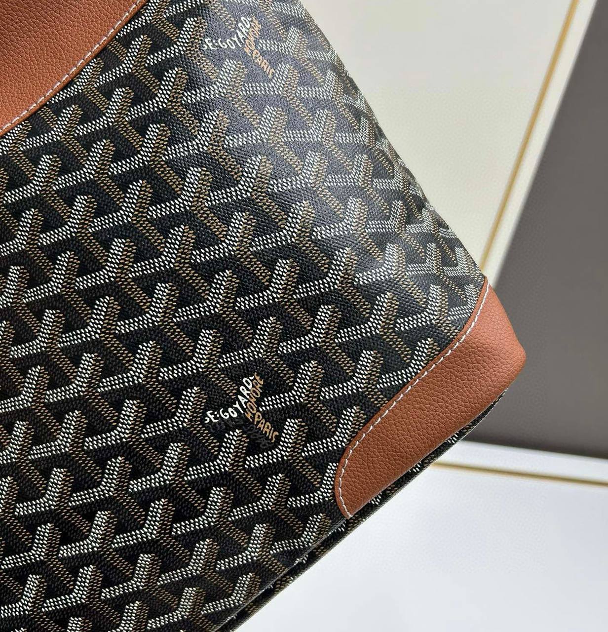 GOYARD 

COPY ONE 

NEW CAME 

170 DHS🇦🇪🇦🇪🇦🇪

Zain295
♥️♥️♥️