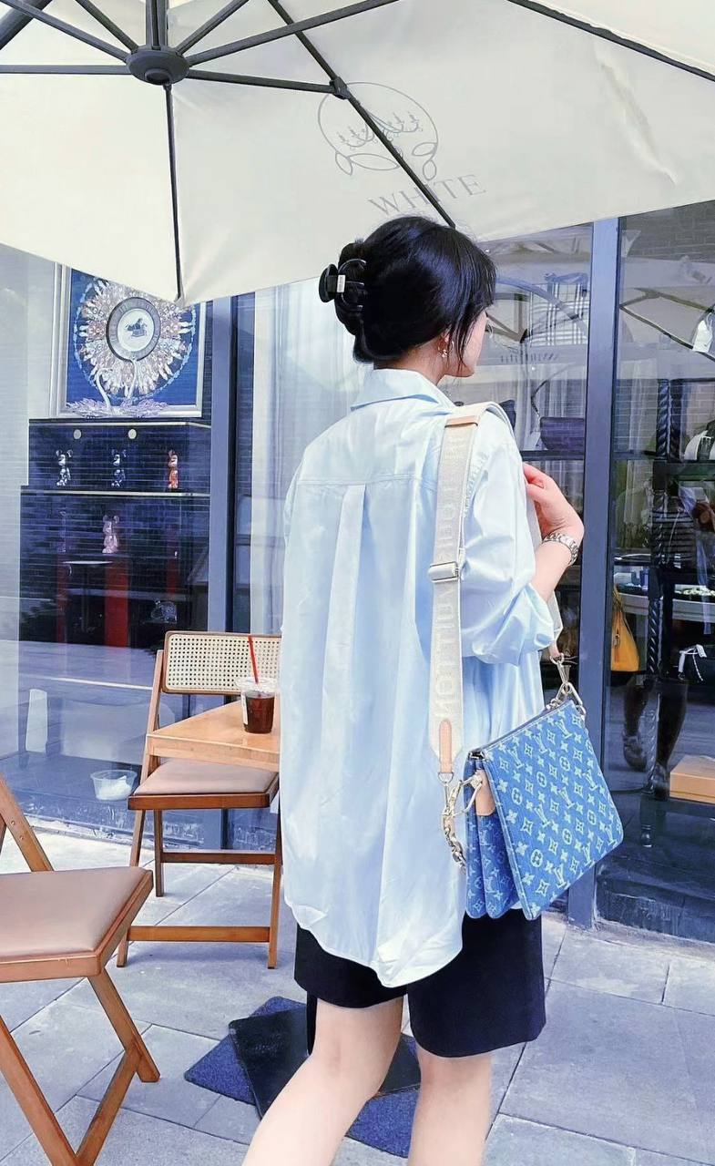 LV

GOOD QUALITY 

WITH BOX 
🎁🎁🎁

115 dhs✅

Zain39
♥️♥️♥️