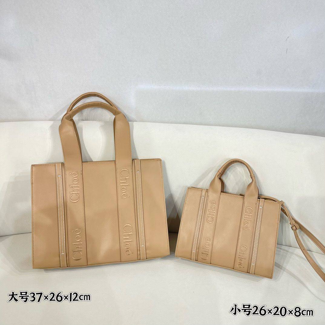 CHLOE 
COPY ONE *BIG OFFER*
      BIG SIZE 130 DHS💓
SMALL SIZE 120 DHS💓

Zain39
♥️♥️♥️