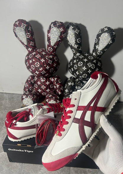 Onitsuka Tiger Mexico 66 white/burgundy
NEW ARRIVALS 🤩
36-45 AVAILABLE 😇
150 dhs🇦🇪

Zain242
♥️♥️♥️