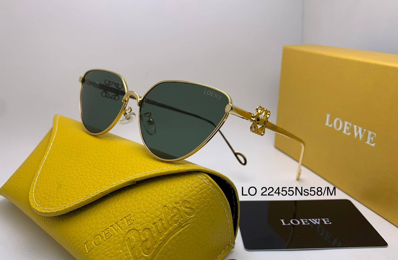Loewe
70 dhs❤️

Zain126
♥️♥️♥️