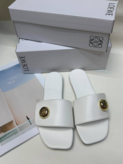 Loewe
Size 36-41
65 dhs💓

Zain236
♥️♥️♥️