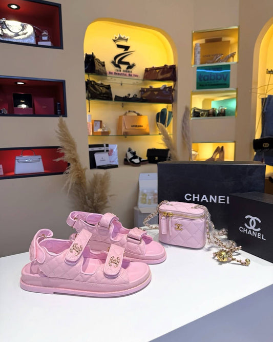 Chanel offer

185 dhs
With boxes

Zain19421

Available also in beige & black

اطلبوها من الوتس المثبت في الأعلى👆🏻👆🏻

تواصلو معنا 👈🏻 Zain 
For order WhatsApp pinned 👆🏻

♥️♥️♥️