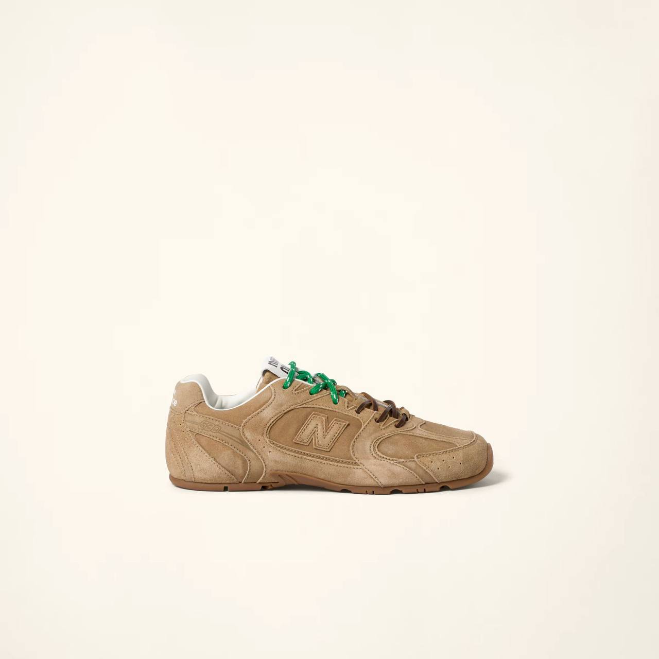New Balance X Miu Miu 530 SL suede ’Green/Beige’💚
36-45 AVAILABLE 🤩
210 dhs🪙💕

Zain242
♥️♥️♥️