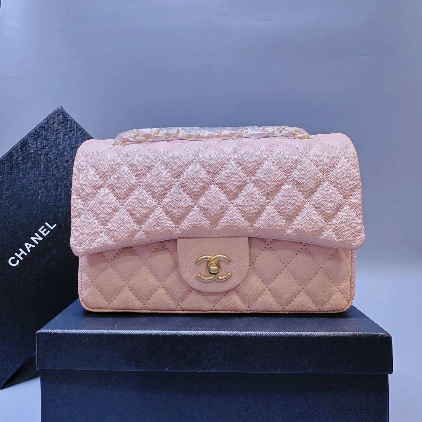 CHANEL
 GOOD QUALITY 
WITH BOX
125 dhs🇦🇪

Zain39
💓💓💓