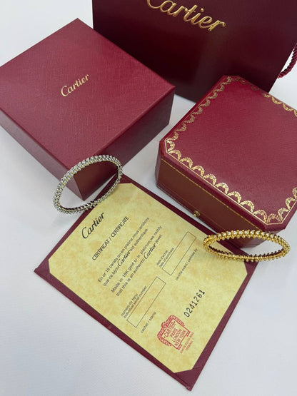 Cartier Clash
Bangle with diamond 💎 
Super master quality 💯
With normal boxes 📦 
70 dhs🇦🇪🇦🇪

With master box 🗃️ 
130 dhs🇦🇪🇦🇪

Zain216
♥️♥️♥️