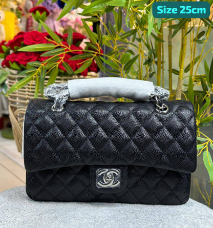 Chanel

Best quality

With box’s
🎁🎁🎁

110 dhs✅
size 25cm

Zain158
♥️♥️♥️