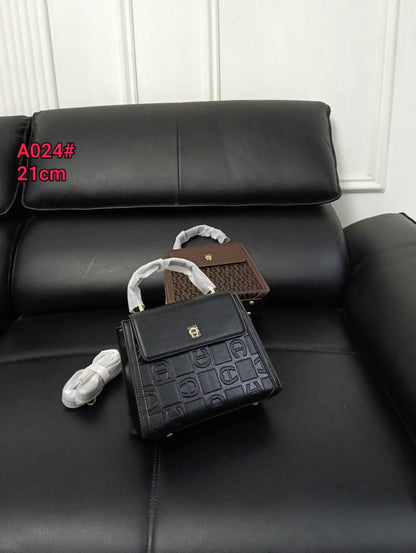 Aigner 

100 dhs 🇦🇪🇦🇪🇦🇪

High quality 

Zain26
♥️♥️♥️