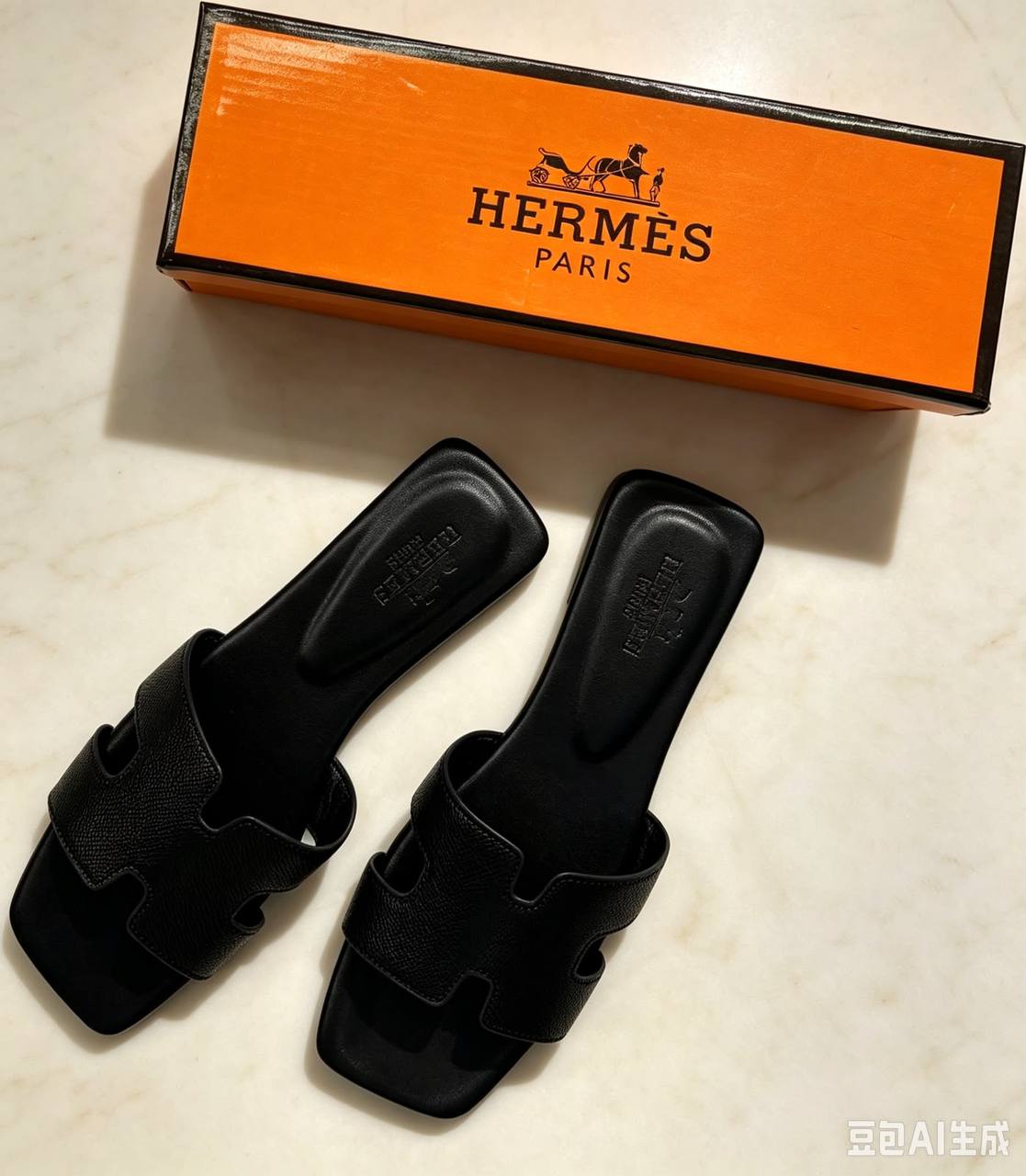 Hermes
60 dhs🇦🇪🇦🇪
sizes 36-41

Zain161
♥️♥️♥️