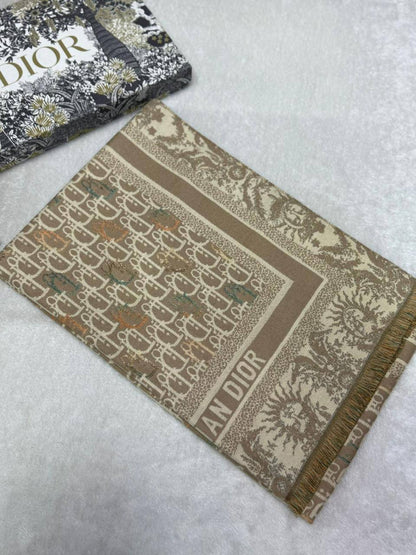 Winter scarf 
45 dhs🪙💕

Zain93
♥️♥️♥️