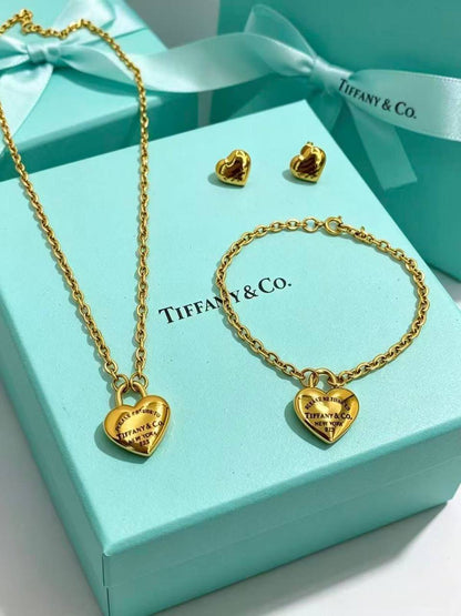 NECKLACE
BRACELET 
EARRINGS
SET 
TIFFANY 💫✨
110 DHS✅
WITH BOX AND PAPER BAG🎁🛍️

Zain89
♥️♥️♥️