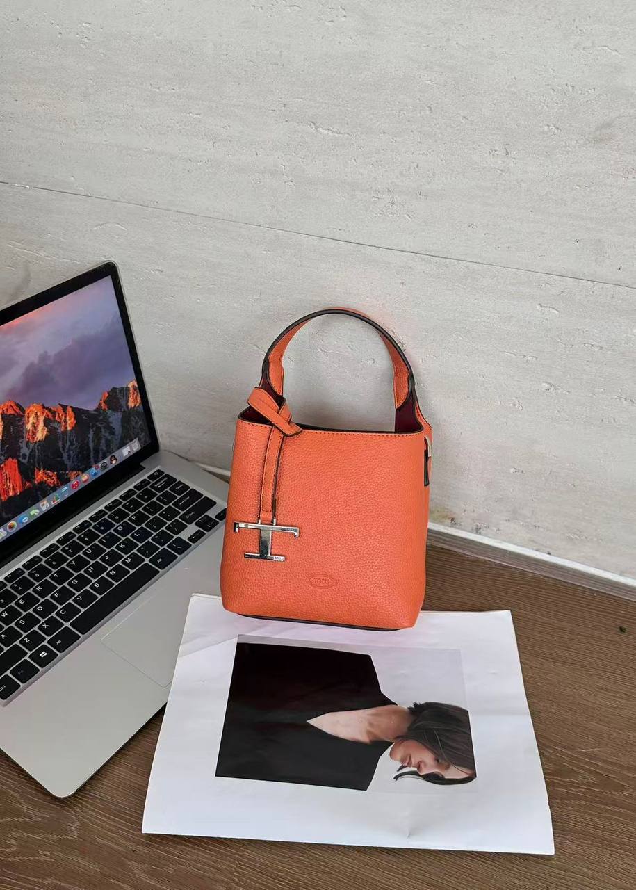 TODS

withbox 
🎁🎁🎁

95 dhs✅

Zain143
♥️♥️♥️