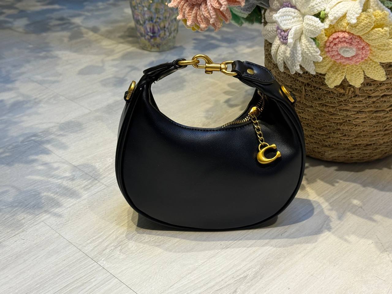 COACH 
20cm

95 dhs🪙

with box
🎁🎁🎁

Zain44
Zain254
♥️♥️♥️