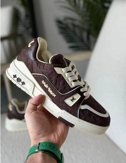 170LV
High Quality
170 dhs✅
Size 39 to 45 

Zain183
♥️♥️♥️