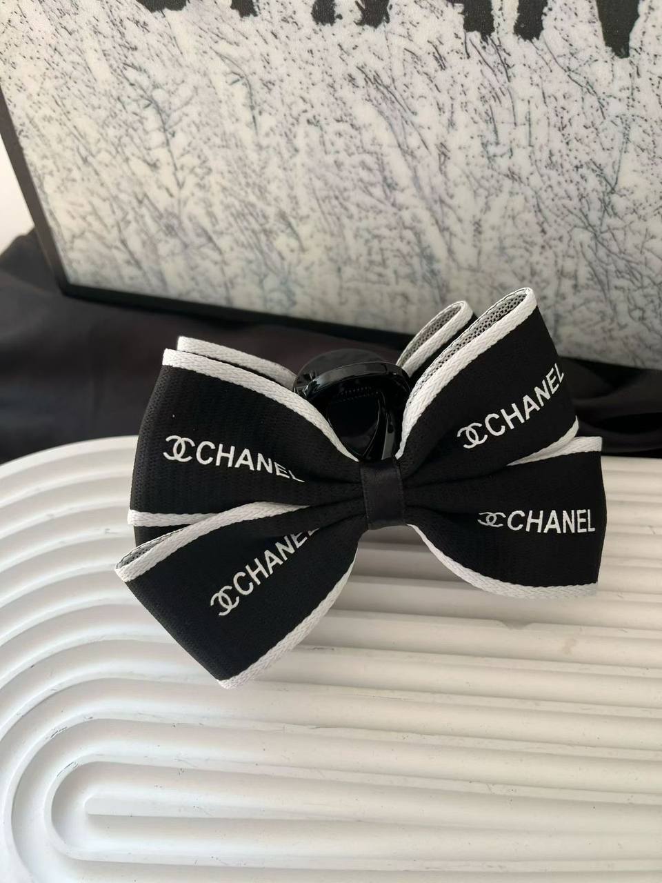 Headband ❤️‍🔥*
good quality 💯
20 dhs🪙🌨️

With boxes 🗃️ 
35 dhs🪙🌨️

Zain216
♥️♥️♥️