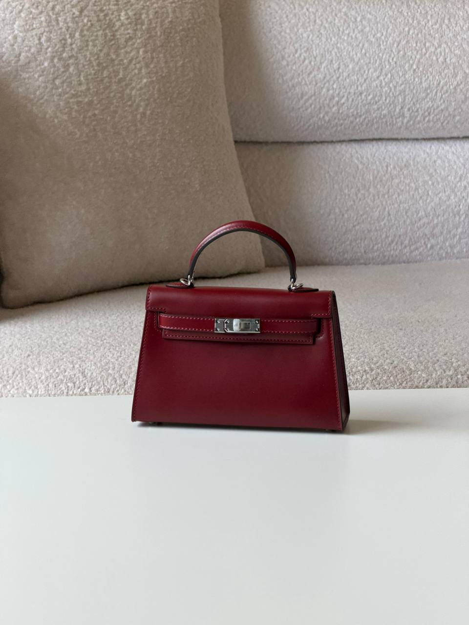 Hermes kelly box 19 cm💥Master quality ✅with box📦
380 dhs💓

Zain52
♥️♥️♥️