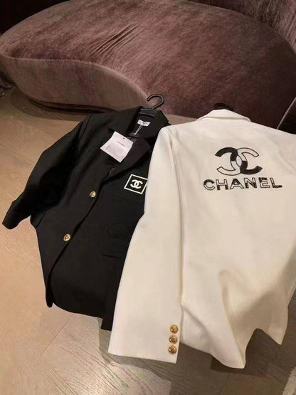 New collections 

good  quality  ✅

 Sizes:S M L xl 

Available now
240 dhs🇦🇪🇦🇪

Zain231
♥️♥️♥️
