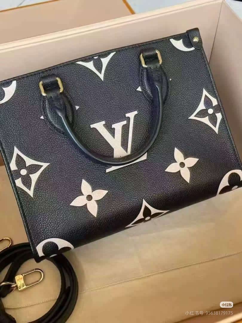LV Master
36 CM
For Price 👇 WTSP Text Zain 0568585901

Zain10
♥️♥️♥️