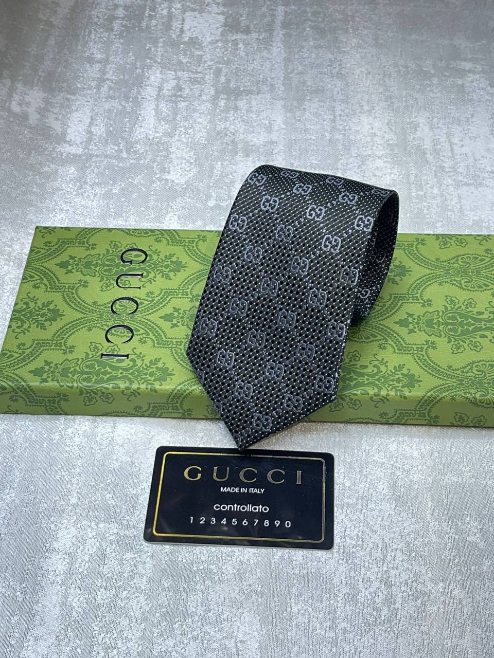 GUCCI
TIE
*Master quality*
*New collection*
180 dhs🪙🌨️

Zain179
♥️♥️♥️
