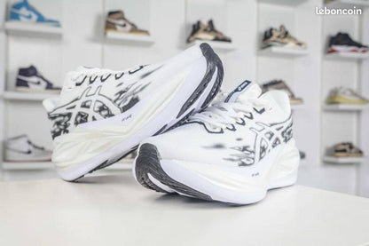 ASICS SUPERBLAST 3 distinctive white and black ☑️🤩
40-45
230 dhs🇦🇪🇦🇪🇦🇪

Zain242
♥️♥️♥️