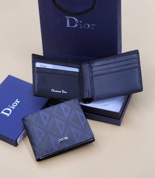 Dior wallet for men 
good quality 
45 dhs💓

Zain59
♥️♥️♥️