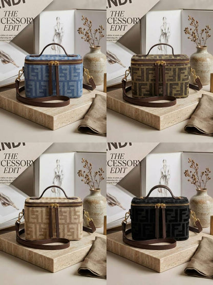 FENDI ᴠᴀɴɪᴛʏ ᴛʀᴜɴᴋ
ᴛᴏᴘ ʜᴀɴᴅʟᴇ ʙᴀɢ
FF ᴊᴀᴄǫᴜᴀʀᴅ ᴄᴀɴᴠᴀs
ᴡɪᴛʜ ʟᴏɴɢ ʙᴇʟᴛ sᴛʀᴀᴘ
ɢᴏʟᴅ ʜᴀʀᴅᴡᴀʀᴇ
sɪᴢᴇ: 18 cm

ᴡɪᴛʜ BOX
🎁🎁🎁

70 dhs✅

Zain31
♥️♥️♥️