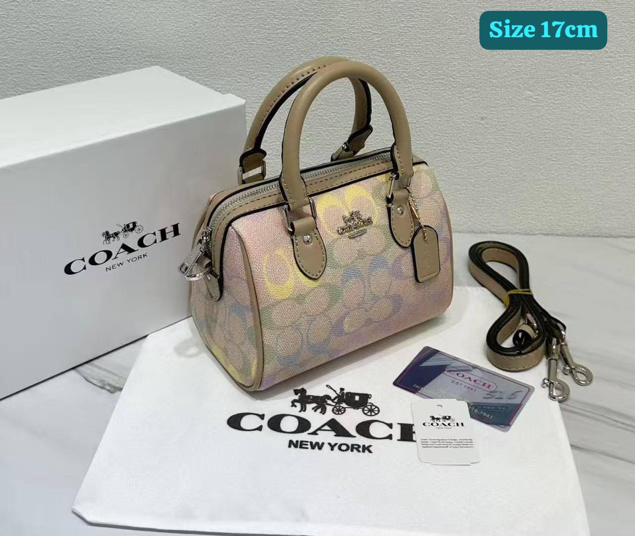 Coach
Good quality 
with box 
100 dhs💛

Zain186
♥️♥️♥️