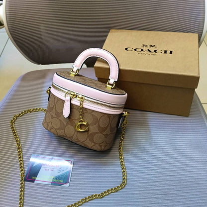 Coach
95 dhs✅
with box
size 15cm
High quality

Zain26
♥️♥️♥️