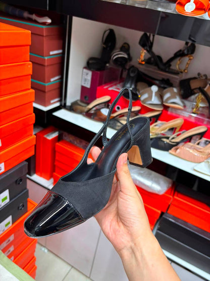 Chanel
Size 36-41
120 dhs🇦🇪🇦🇪

Zain145
♥️♥️♥️