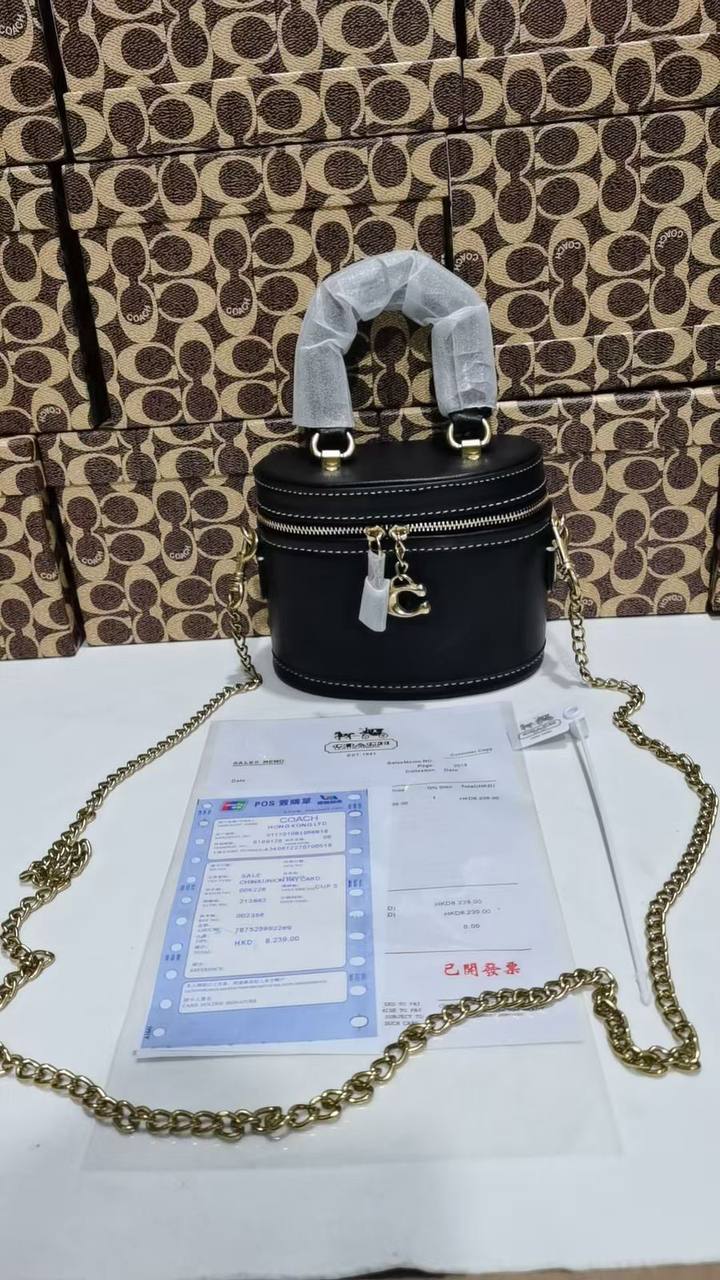 Coach

withbox 🎁🎁🎁

95 dhs🌺

Zain143