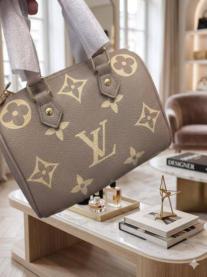 LV sᴘᴇᴇᴅʏ 
ᴘᴀᴅʟᴏᴄᴋ/ʟᴏɴɢsᴛʀᴀᴘ
ᴡɪᴛʜʙᴏx
🎁🎁🎁

ʟᴇᴀᴛʜᴇʀ/ɢᴀᴍᴏsᴀ
sɪᴢᴇ:20ᴄᴍ
85 dhs✅

Zain56
♥️♥️♥️