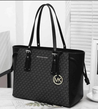 MK
100 dhs🇦🇪🇦🇪 
high quality  41cm

Zain26
♥️♥️♥️