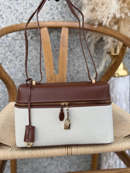 Available again✨✨✨
MISS DIOR
22cm
280 dhs🪙🌨️
Top quality 
With box🎁

Zain167
♥️♥️♥️