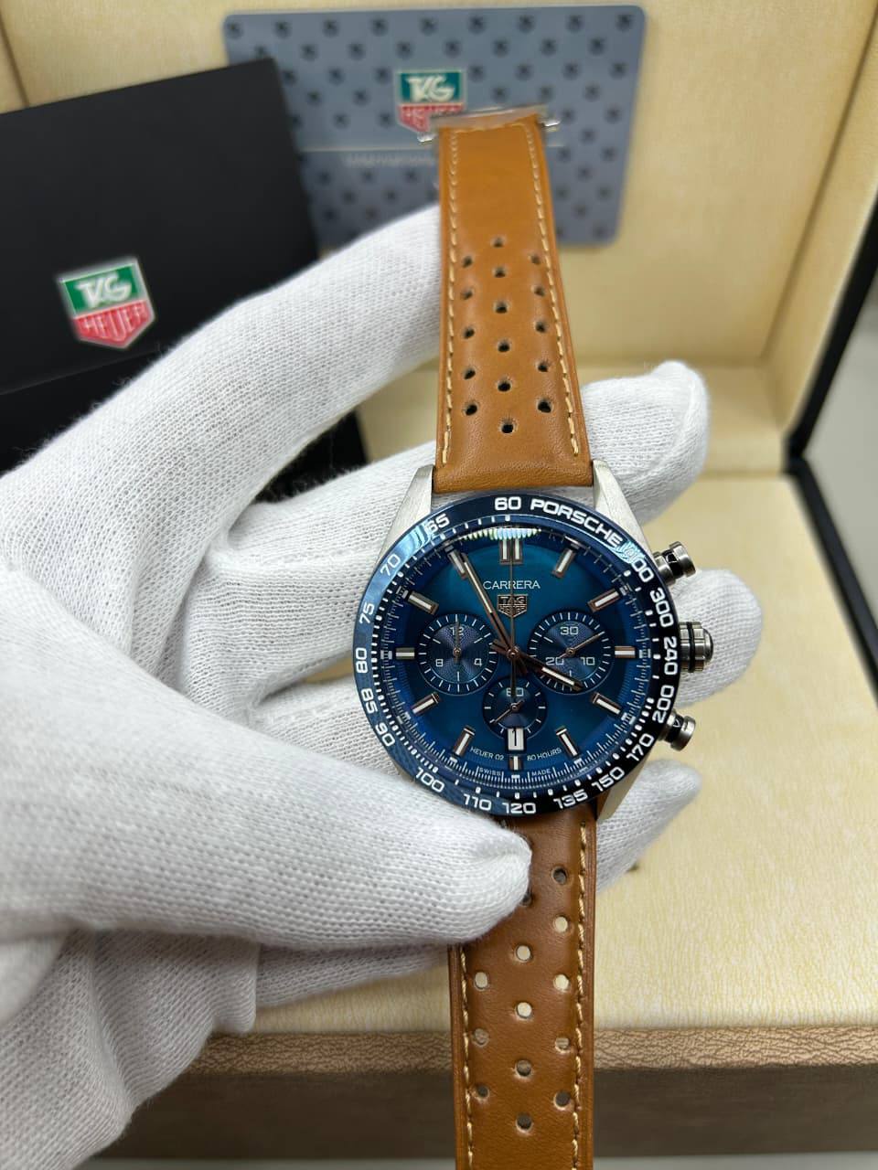 Tag heaur Men
*Good quality*
*Battery*
*Chronograph*
320 dhs✅

Zain29
♥️♥️♥️