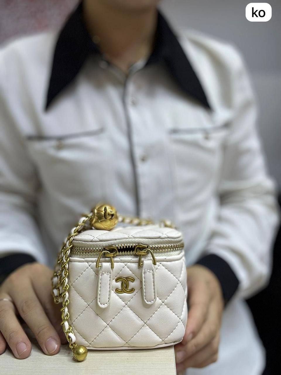 🌷 Chanel mini
1⃣️ First quality +🎁
Size :10 * 8 cm
80 dhs❤️
with box 🎁

Zain115
♥️♥️♥️