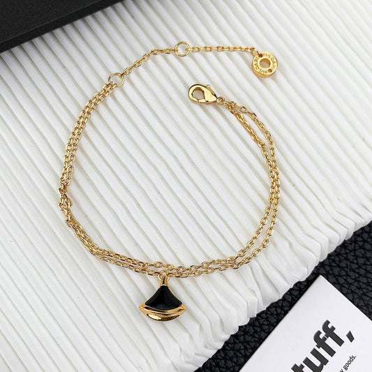 BVLGARI ❤️‍🔥*
Bracelet 🍁
Master quality 💯
With normal boxes 📦 
45 dhs🇦🇪
With master box 🗃️ 
85 dhs🇦🇪

Zain216
♥️♥️♥️