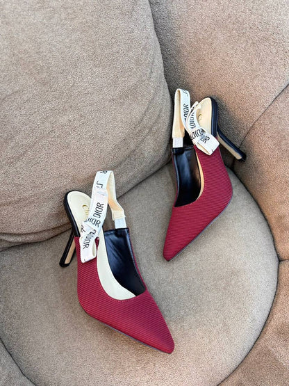 Dior
120 dhs✅
Size 36-42

Zain55
♥️♥️♥️
