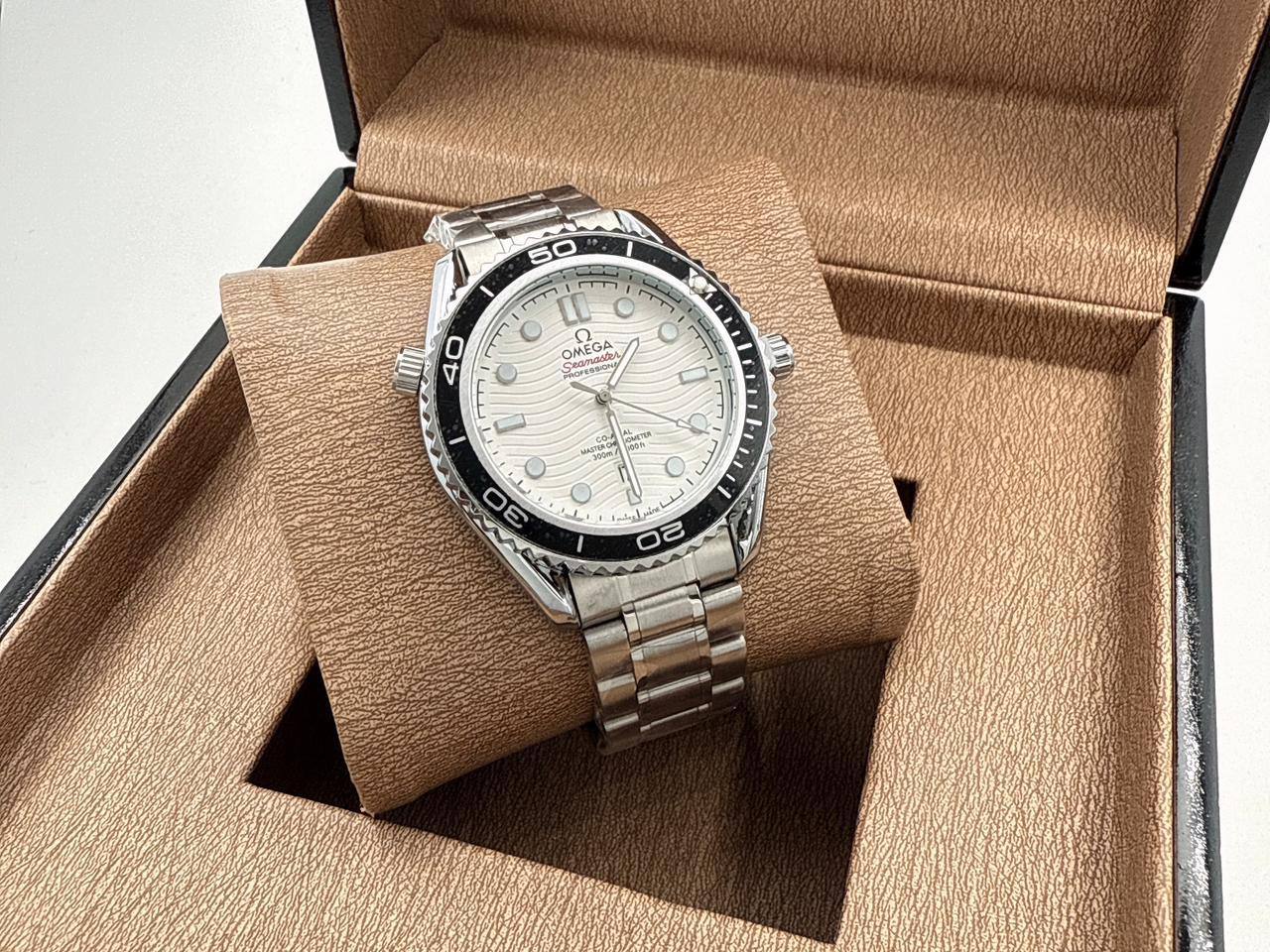 Omega 
New 🌹
75 dhs🪙🌨️

Zain45
♥️♥️♥️