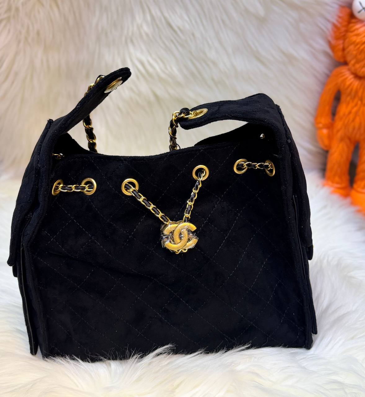 Chanel 
good quality, 
size...28 *24 cm 
110 dhs✅

Zain12
♥️♥️♥️