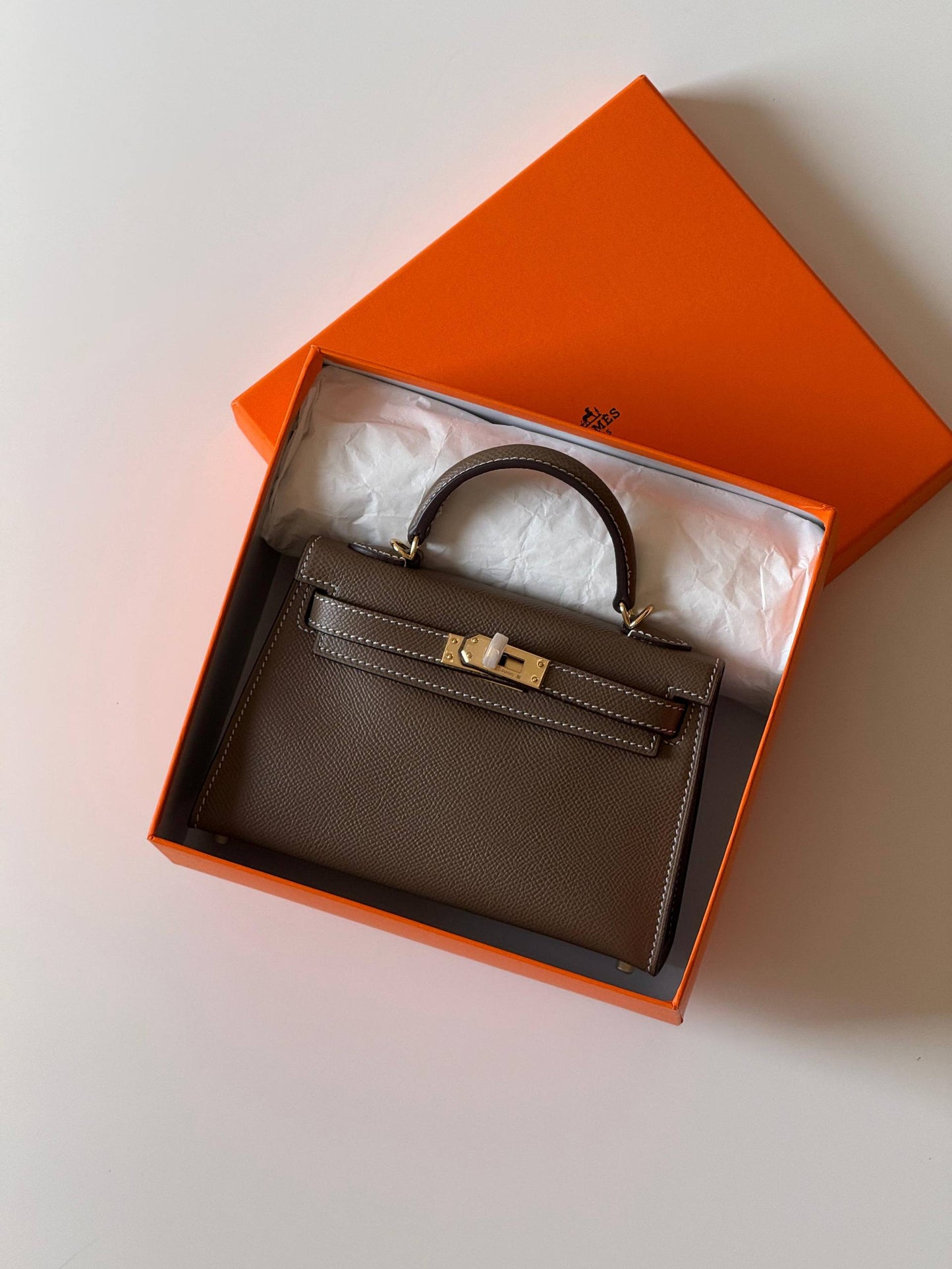 Hermes minikelly 19cm💕master quality😍

with box❤️
🎁🎁🎁

340 dhs🪙🌨️

Zain52
♥️♥️♥️