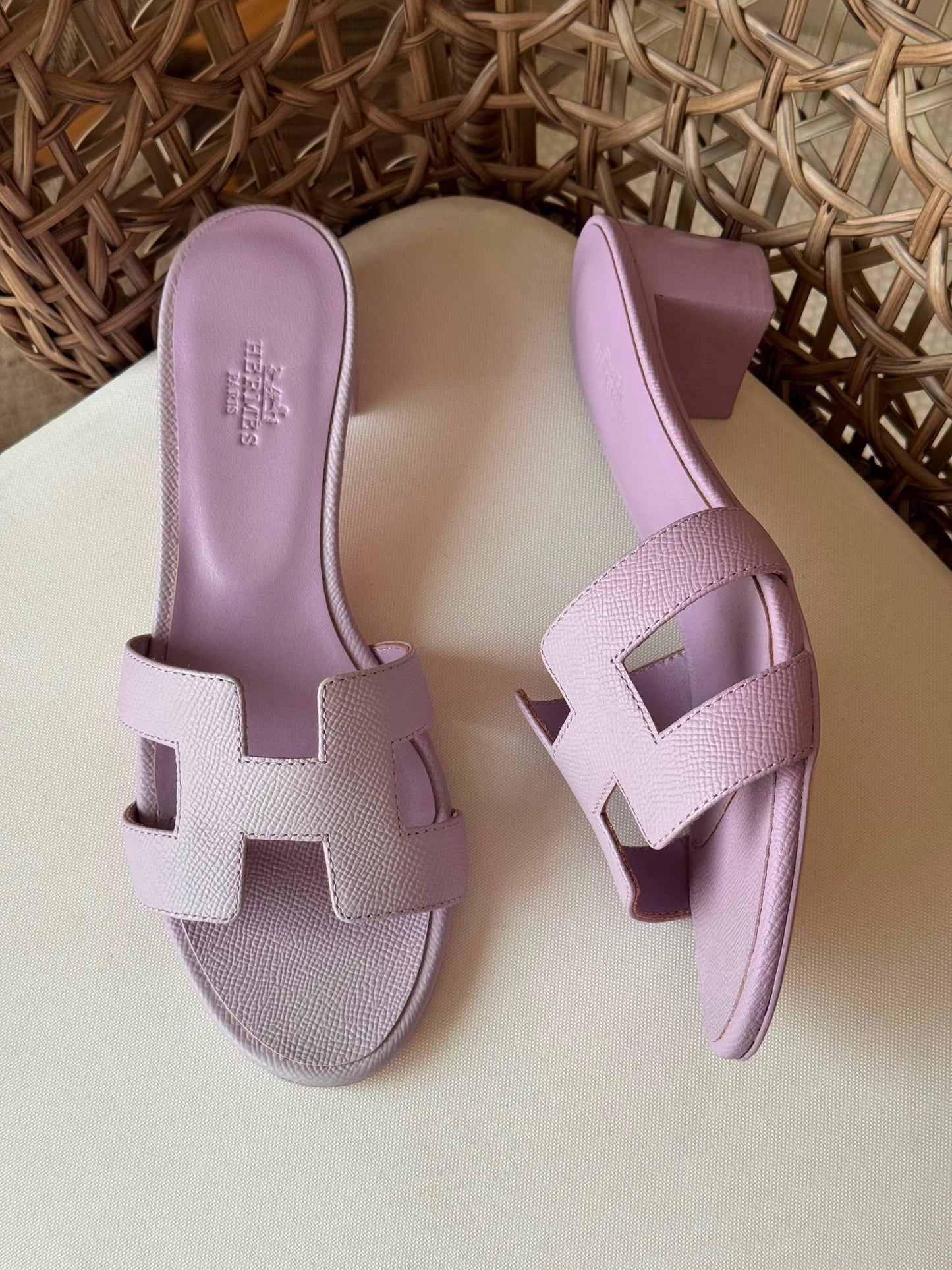HERMES  
✨ Collection
👠 36–41
💎 Premium Quality
🔥 Super Master
450 dhs✅

Zain198
♥️♥️♥️