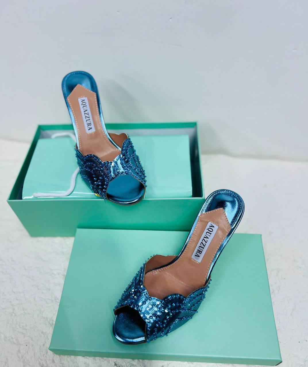 Aquazzura 
💯high quality
Size 36-37-38-39-40-41

130 dhs✅

Zain86
♥️♥️♥️