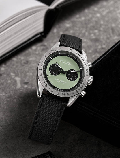 Louis Hilano watch for men good quality 
290 dhs✅

Zain59
♥️♥️♥️