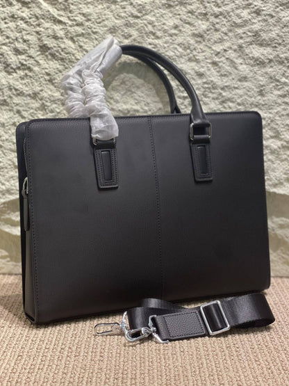 MONTBLANC

Laptop Bag

Master Quality
700 dhs🇦🇪🇦🇪

Zain179
♥️♥️♥️